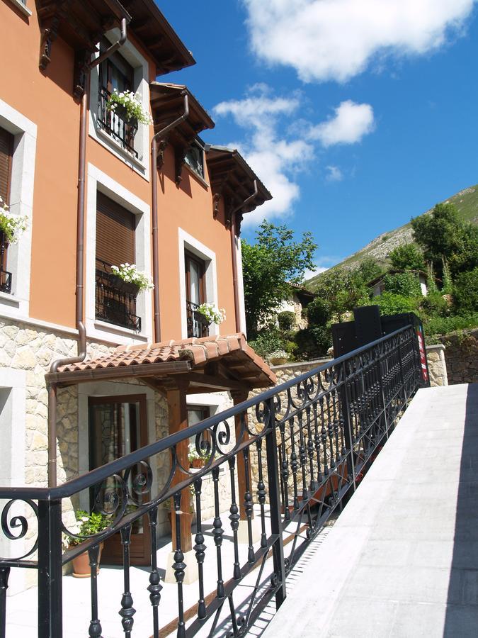 Hotel La Casona De Llerices Onís Buitenkant foto